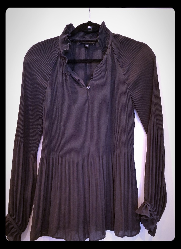 Banana Republic babydoll style blouse